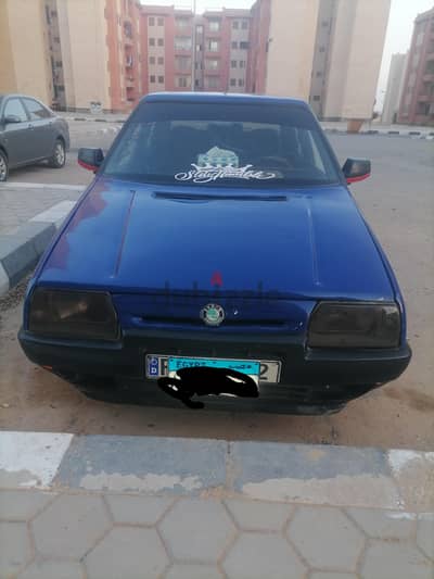 سكودا فافوريت 1994