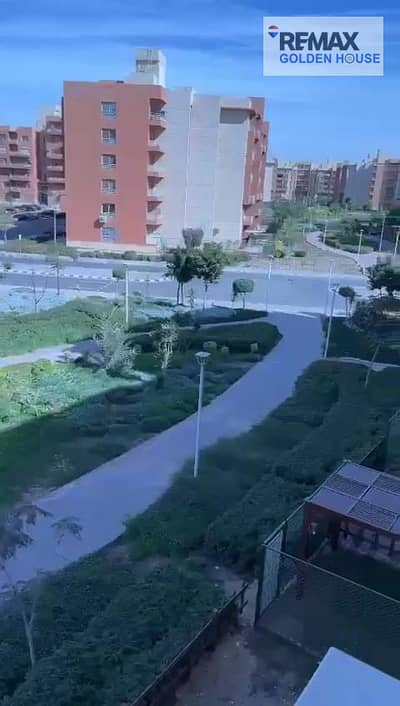 170 sqm unit for sale in Wessal Residence Compound, El Shorouk City. Features include 3 bedrooms, 3 bathrooms, and an open-plan (American-style) kitch