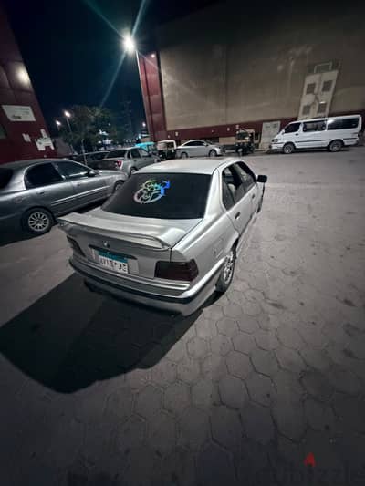 بي ام دبليو 730 1993