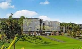 Townhouse bargain price great down payment and a strategic location in Taj City close to all main roads in New Cairo