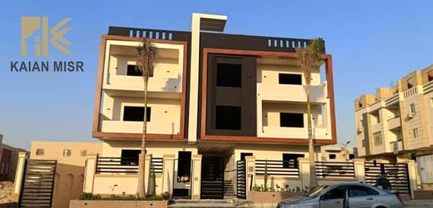 Excellent opportunity to own a roof of 198 m + 35 m outdoor in the most upscale neighborhoods of Al-Shorouk City