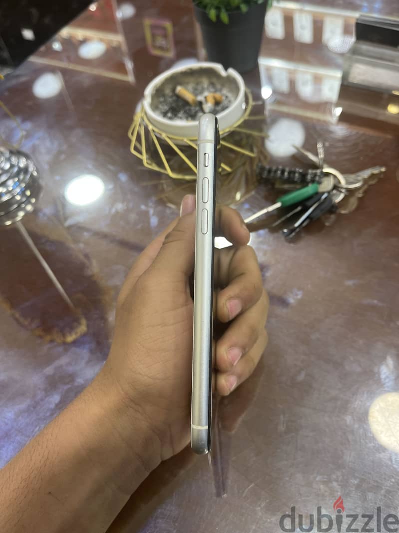 Apple - iPhone 11 5