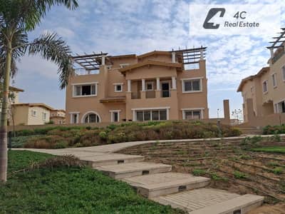 Hyde Park New Cairo standalone villa first row 141 feddan landscape view direct park view Bahary 650m 7 bedrooms delivered semi finished best location