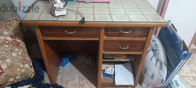 مكتب خشب مستعمل للبيع