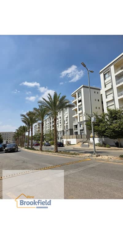 شقه للايجار بالمطبخ والتكييفات فى كمبوند هايد بارك بالاهرة الجديدة جولدن سكوير  Apartment for Rent in Hyde Park New Cairo