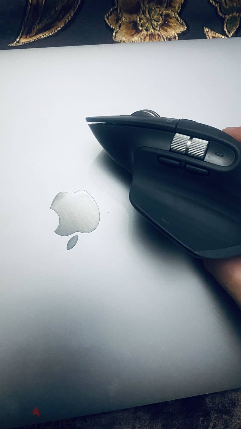 Mouse logetich 3