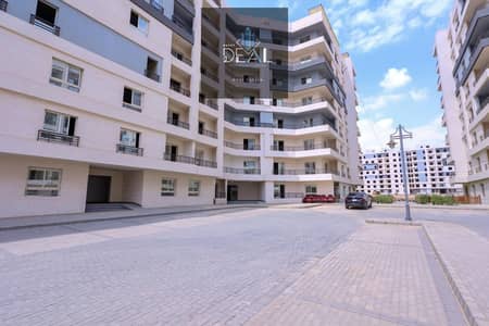 بيتك الجاي أقرب مما تتخيل! موقع مميز في قلب العاصمة قريب من أهم المحاور والخدمات استلام فورى، ومع تقسيط مريح على 9 سنين!