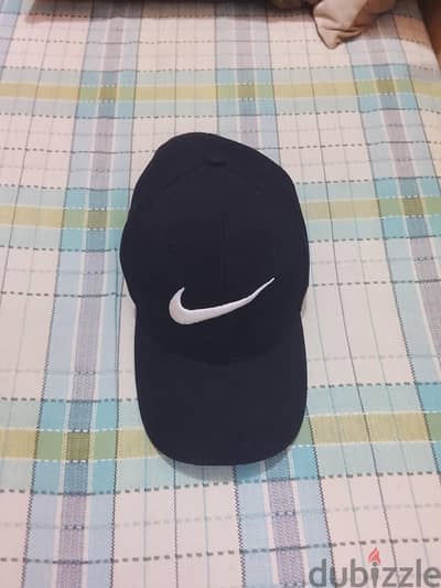 كاب رجالي اسود Nike