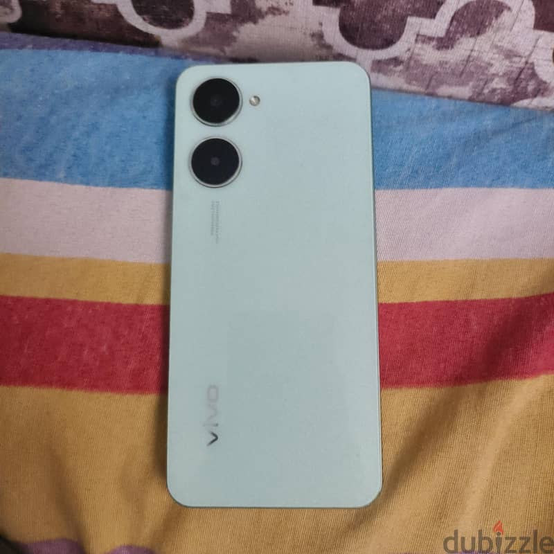 Vivo Y03 1