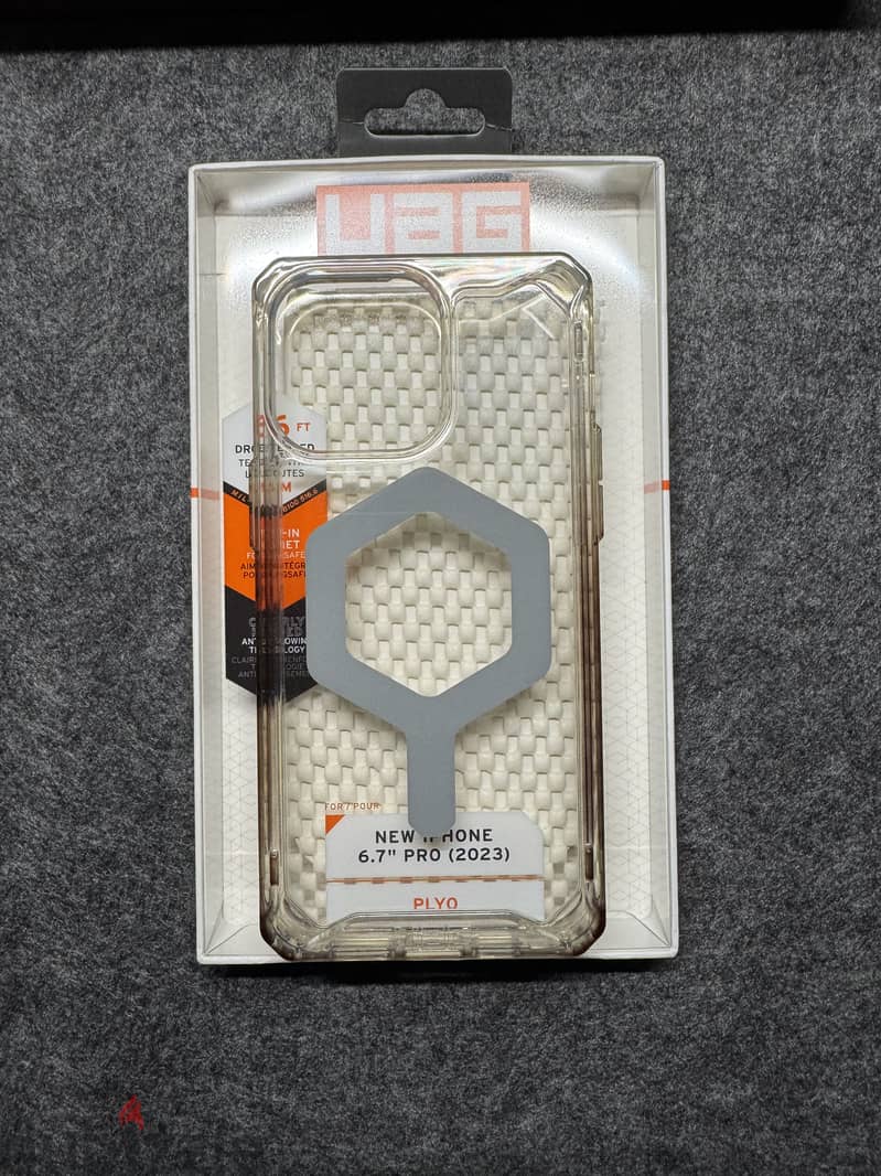 iPhone 15 Pro Max 1