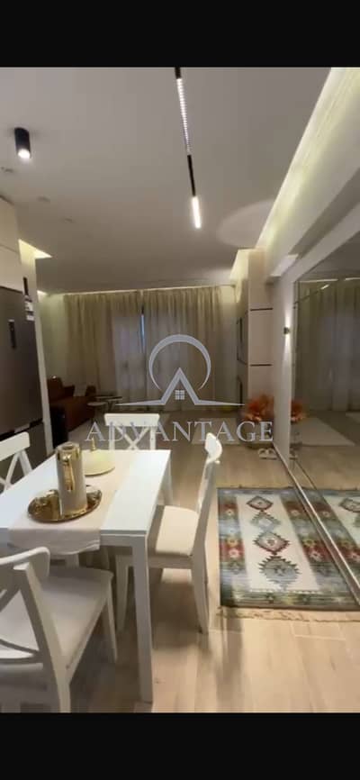 Furnished 65 sqm Studio for Daily Rent in Kattameya Gate | Ultra Super Lux Finish | Elegant Furnishing | Prime Location | Comfortable Stay in Cairo EG