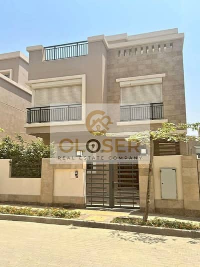 Last townhouse for sale in Taj City compound with a 54% discount
