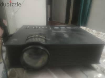 بروجكتور LED للبيع + ريموت + كابل VGA