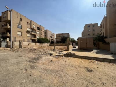 ارض للبيع التجمع الخامس اسكان الجامعه الامريكيه