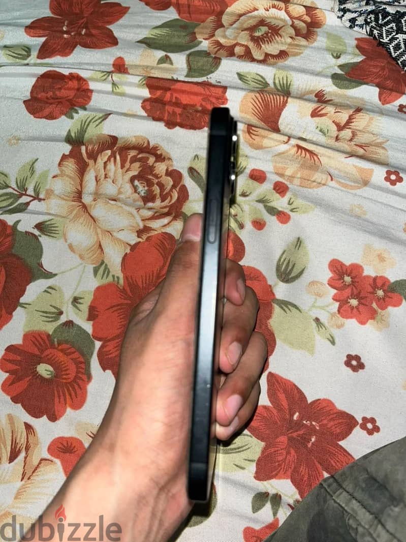 Apple - iPhone 15 plus 6