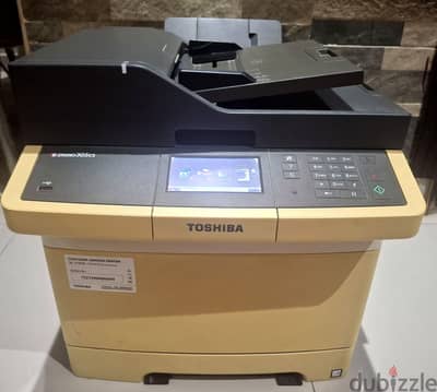  للبيع طابعة الوان Toshiba e-STUDIO (تحتاج تغير Chip اللون الاسود)