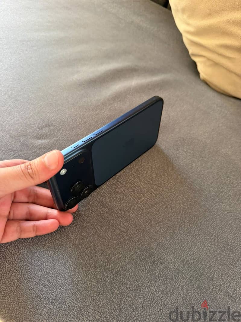 Apple - iPhone 17 Pro Max 2