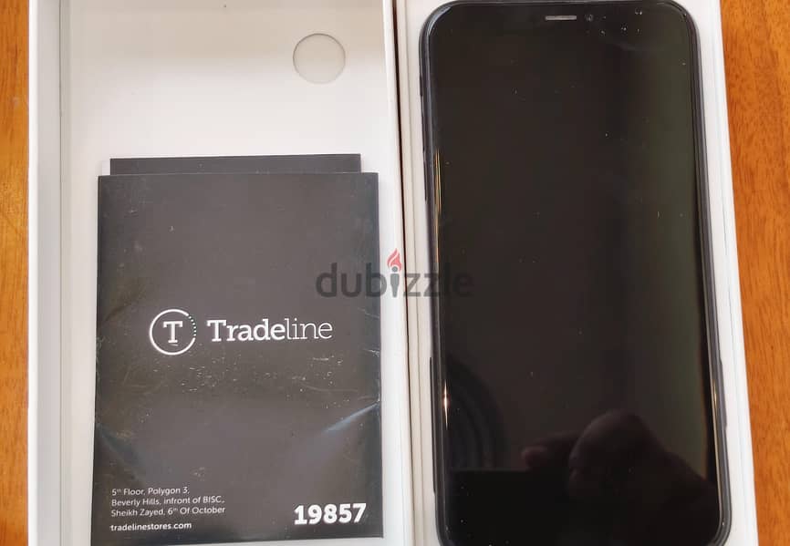 Apple - iPhone XR 3