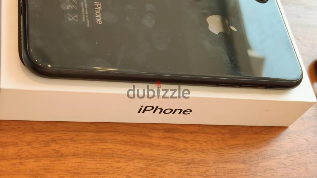 Apple - iPhone XR 5