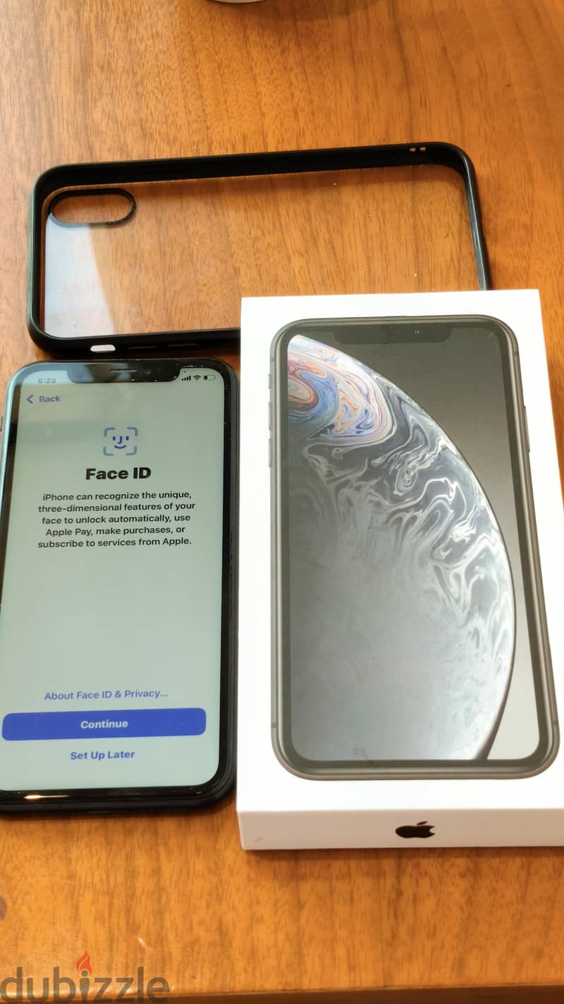Apple - iPhone XR 11