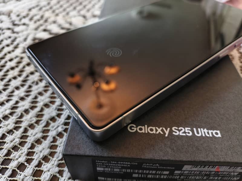 Samsung S25 Ultra asnew 1
