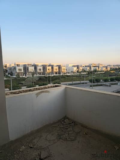 Spacious Apartment for Sale in Hyde Park New Cairo Spacious Apartment for Sale in Hyde Park New Cairo