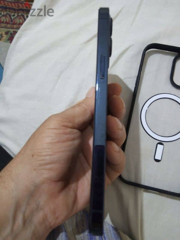 iphone 12 pro max 2