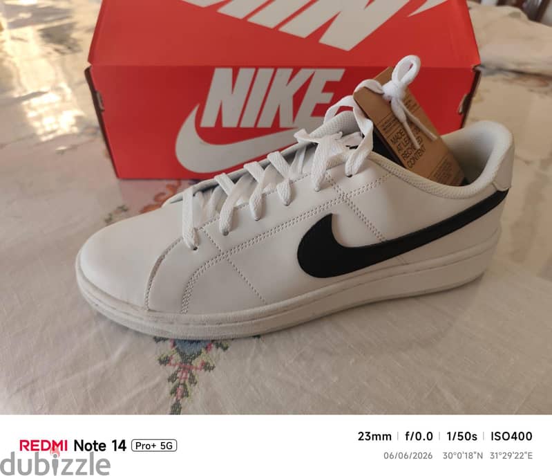 nike brand new sneakers 1