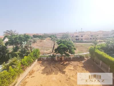 -فيلا  مستقله للبيع في مدينتى بفيلات 4 غرف نوم ستلام فوري بأكبر مساحه الأرض (700م)  واكبر باك يارد