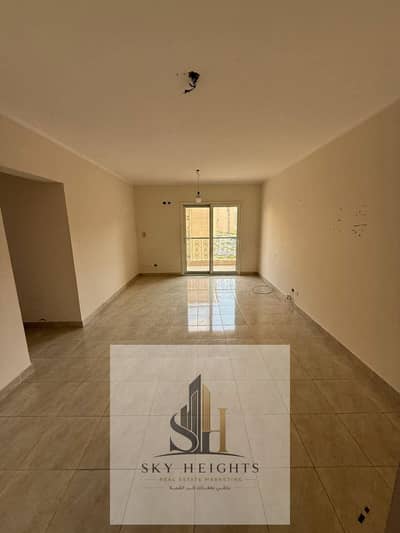 119m² unfurnished apartment for rent in Al Rehab City