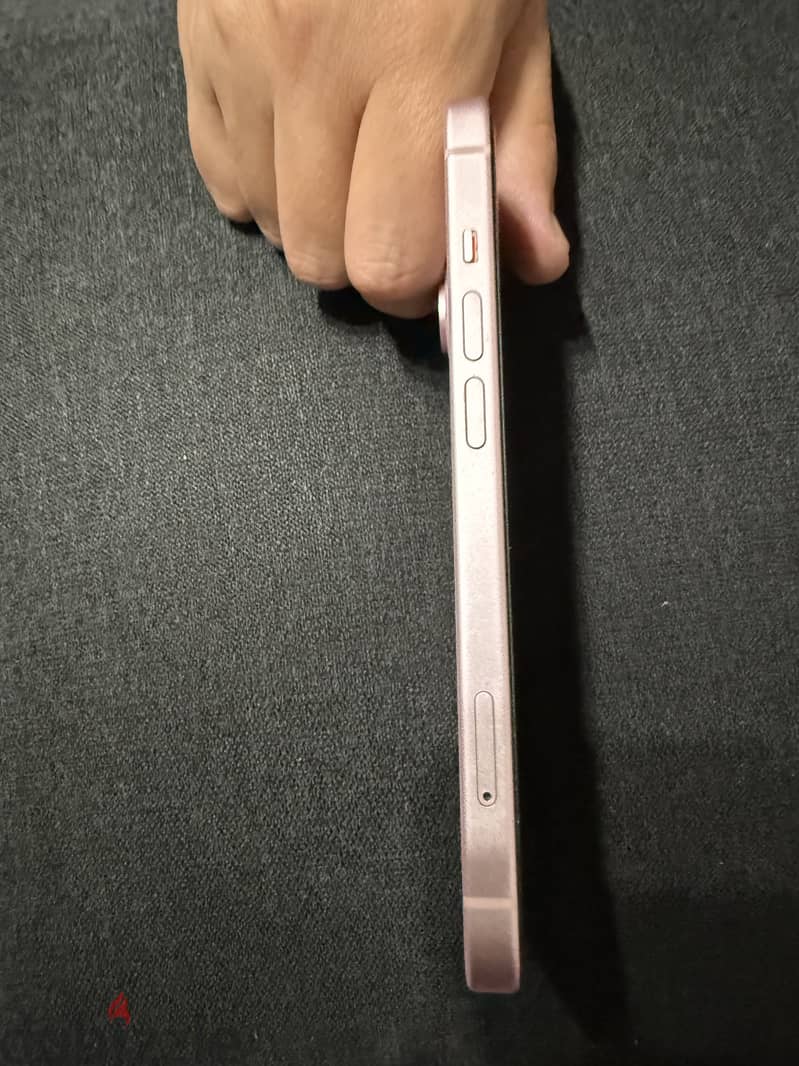 Apple - iPhone 15 2