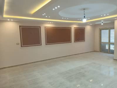 Apartment for rent in Al-Khamayel Compound, Sheikh Zayed; features modern finishing, a prime location, and a wonderful view of the landscape. Apartment for rent in Al-Khamayel Compound, Sheikh Zayed; features modern finishing, a prime location, and a wonderful view of the landscape.