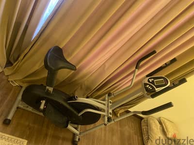 ELLIPTICAL  MACHINE It's new, I haven't used it
