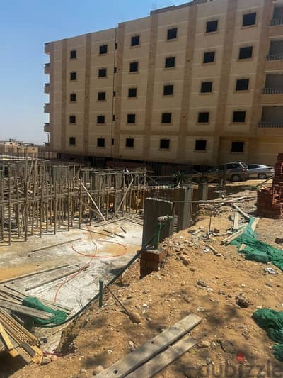عمارة علي 3 شوارع - فيو اهرامات و فنادق التبة حدائق الأهرام البوابة 2