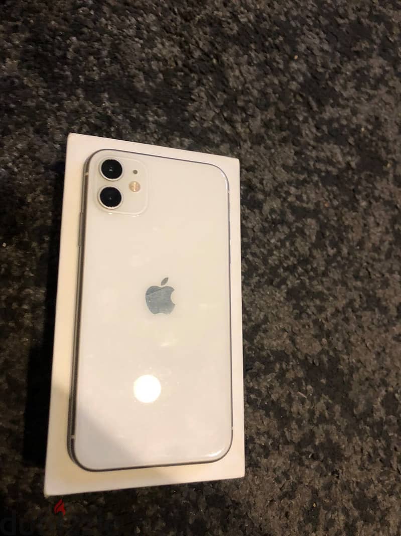 Apple - iPhone 11 5