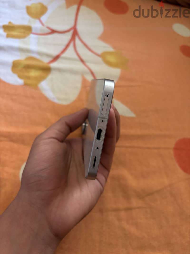 Samsung A56 1