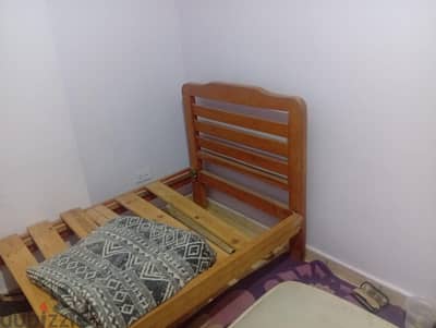 اثاث سرير