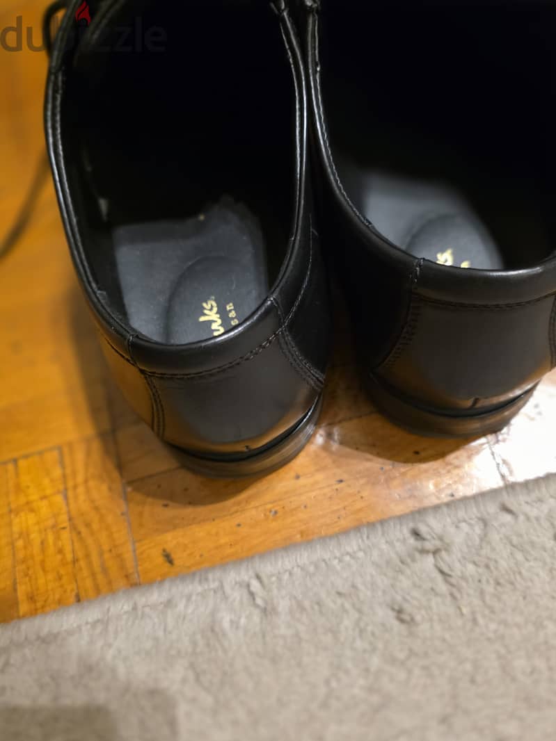 Clarks - size 45 - used 3 times only 1