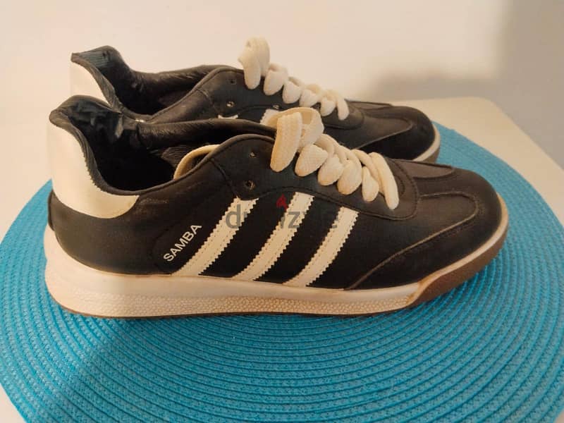 samba shoes كوتشي مقاس ٤٠ 1