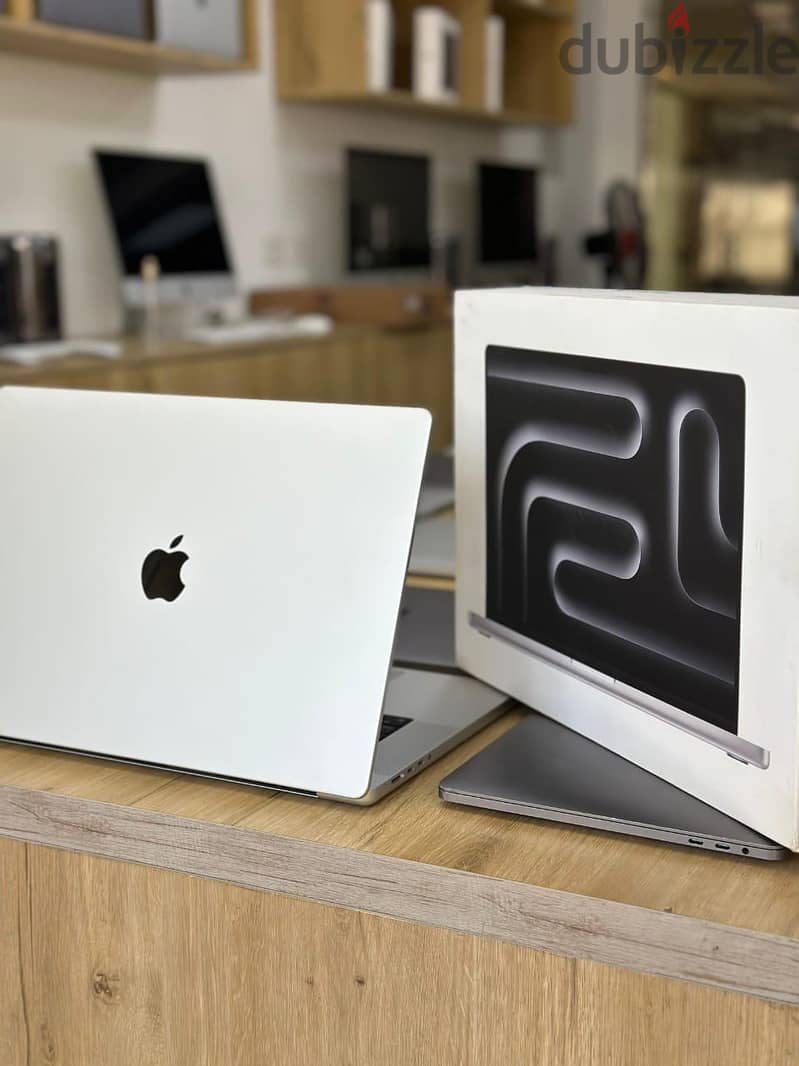 MacBookPro M4pro 16" Ram:24 Hard:512 CPU:14 Gpu:20 Bh:100% Cc:13 3