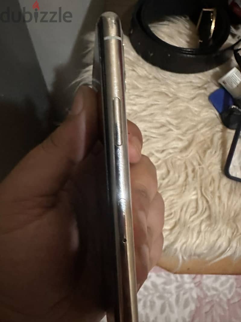 Apple - iPhone 11 Pro Max 1