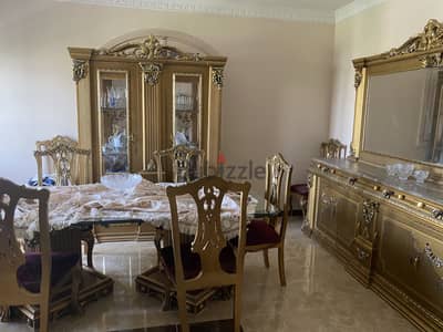 للبيع  انتريه وسفرة كاملة