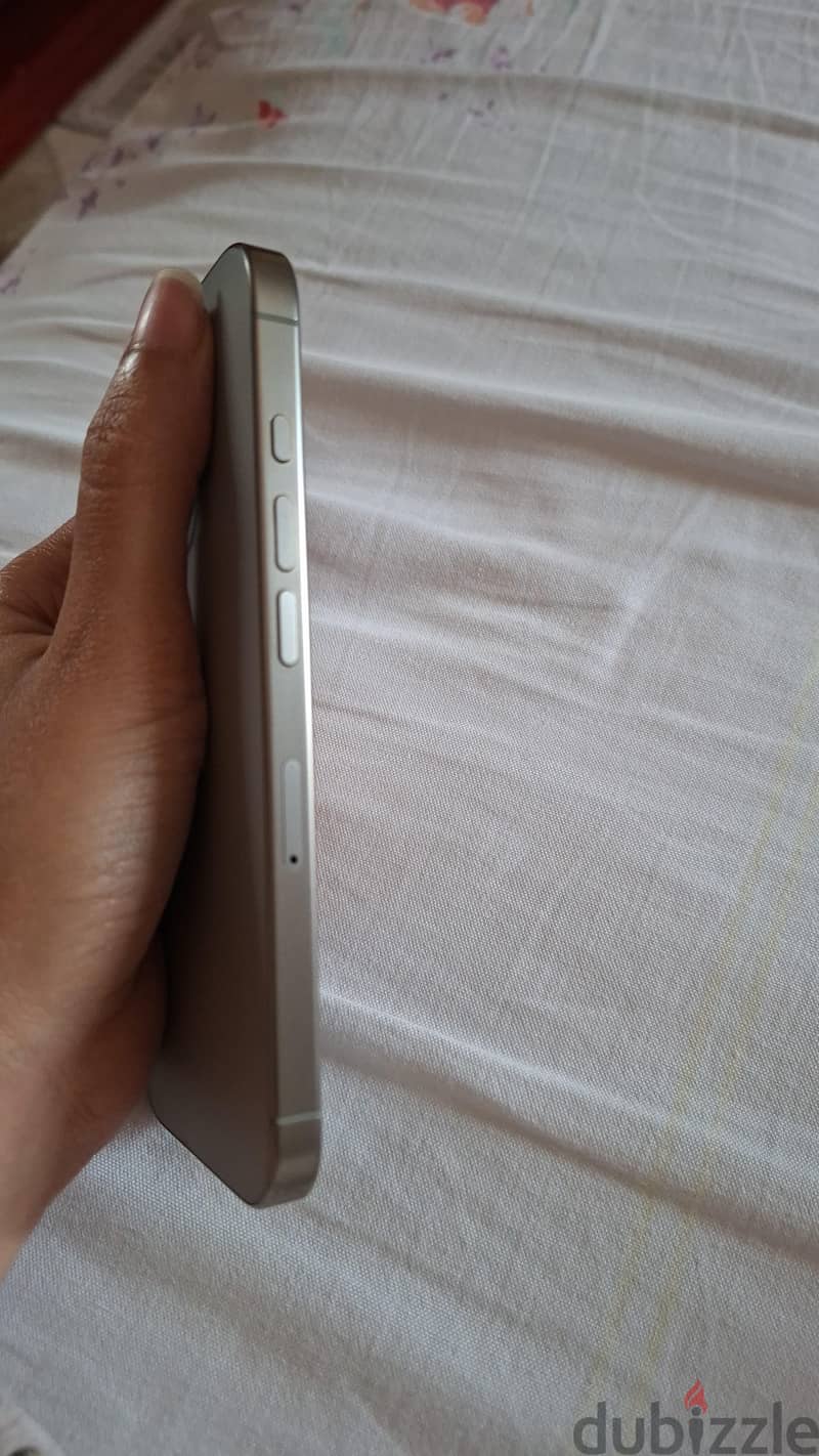 iPhone 16 pro 2