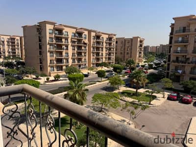 للبيع فالرحاب 99م جنب السوق الشرقي