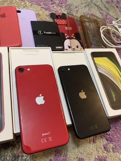 2 Apple - iPhone SE 2020