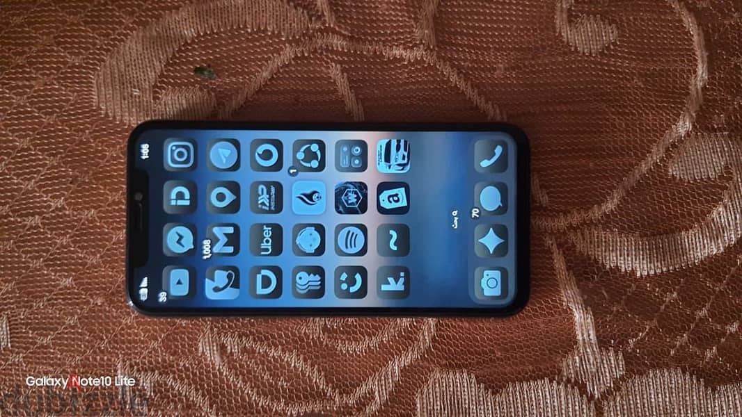 iPhone xs 1