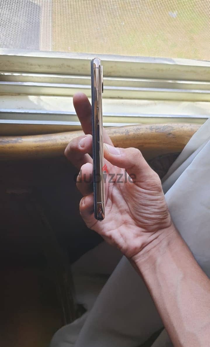 iPhone xs 3