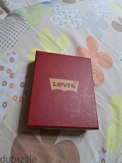 محفظة levis بني original للبيع