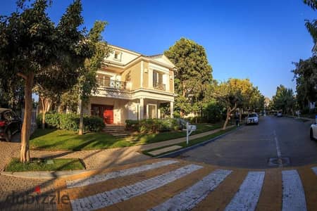 Standalone villa, 670 sq m, ready for viewing, for sale in installments in Mountain View 1, opposite Al Rehab. Mountain View 1 villa for sale.