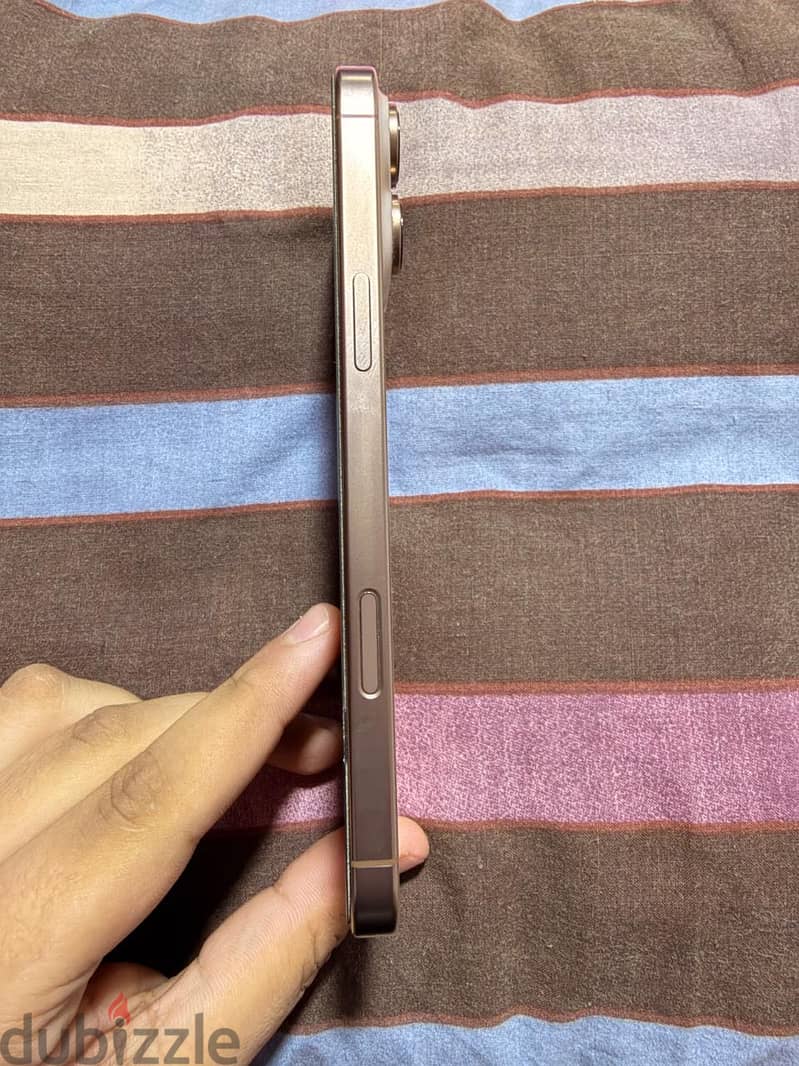 Apple - iPhone 16 Pro Max 3